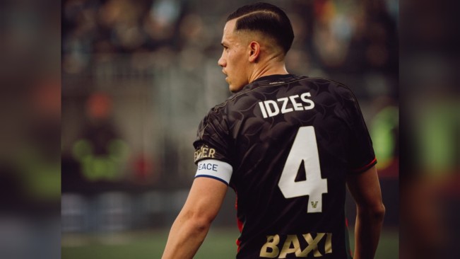Jay Idzes masih berlatih bersama Venezia. [Instagram]